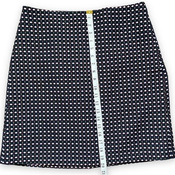 Ann Taylor Geometric Pattern Straight Skirt sz 8 - Picture 10 of 12